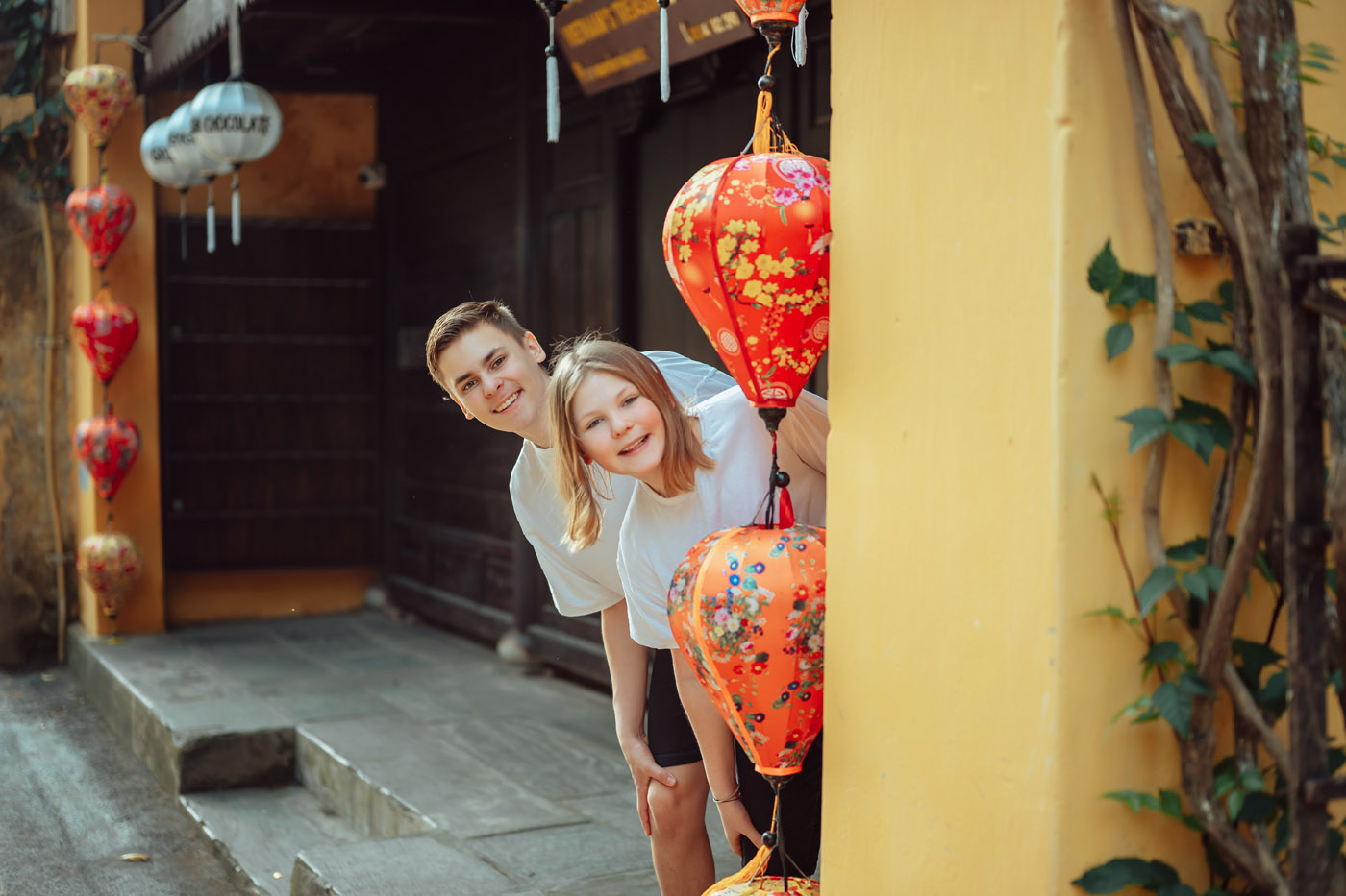 Cùng Nhau Dạo Bước Qua Hội An
