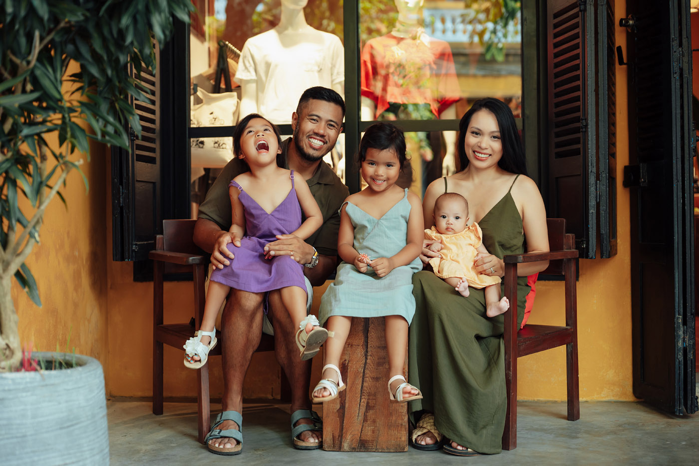 Những cô nàng tinh nghịch đáng yêu