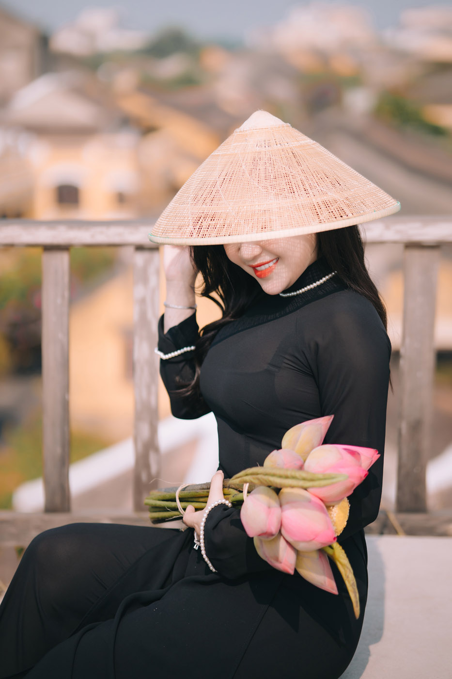 Phụ nữ Việt Nam và Áo Dài truyền thống