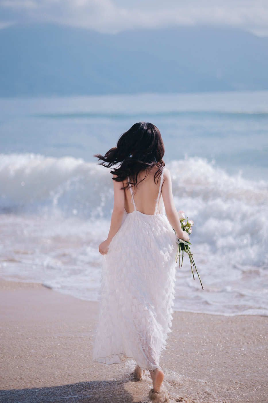 Biển Sớm & Những Điều Dịu Dàng