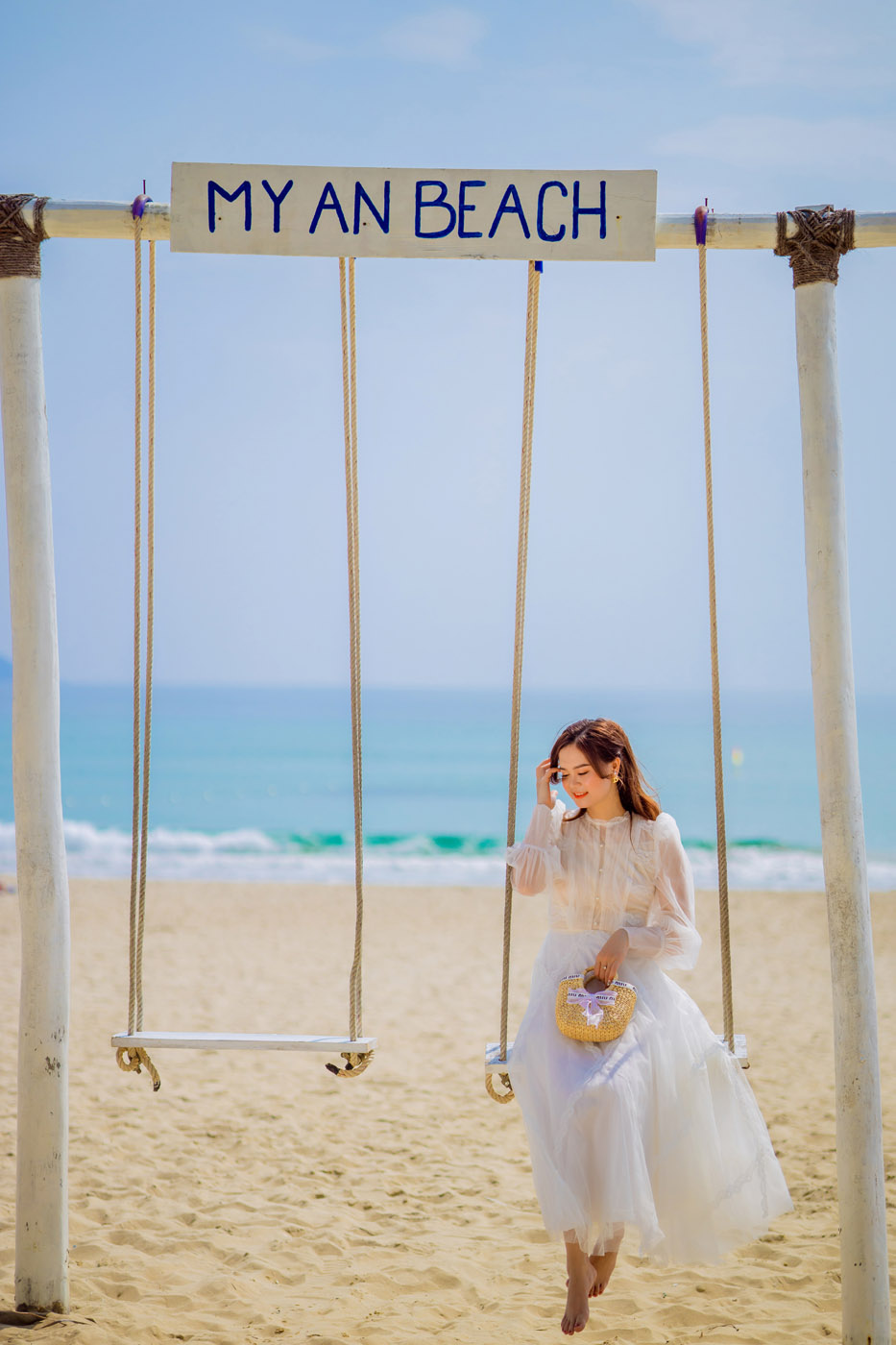 Khoảnh Khắc Bình Yên Bên Biển