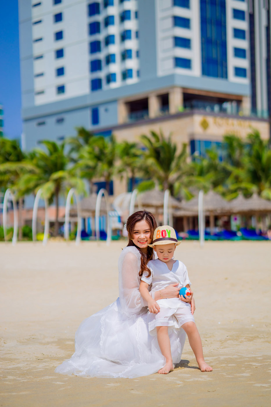 Khoảnh Khắc Bình Yên Bên Biển
