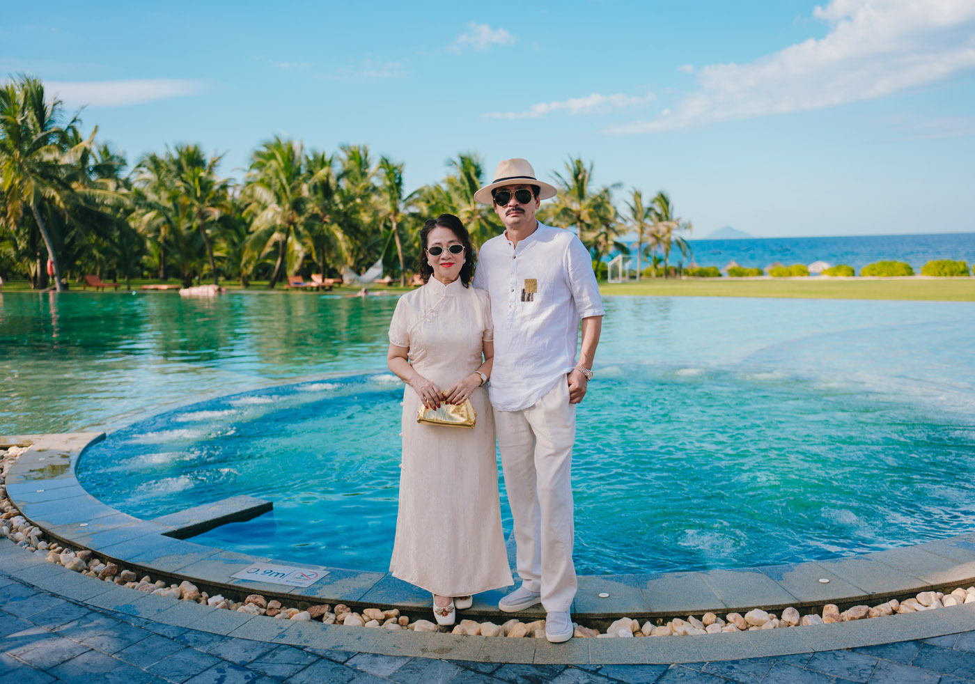 Biển vẫn xanh như ngày mình còn trẻ