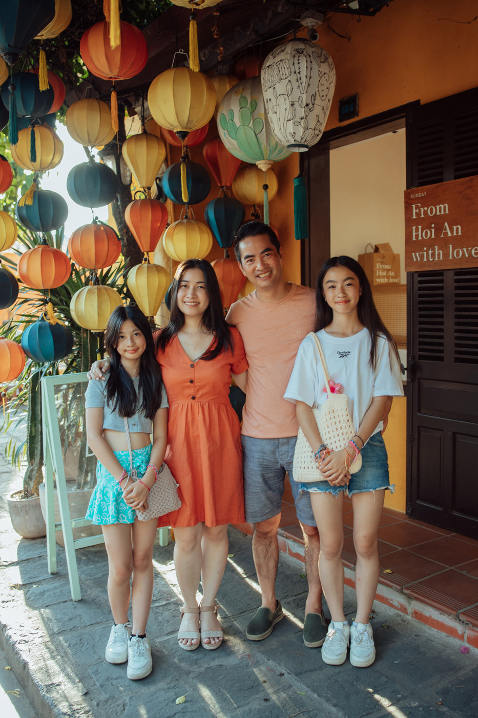 Cùng nhau đi qua những mùa yêu thương