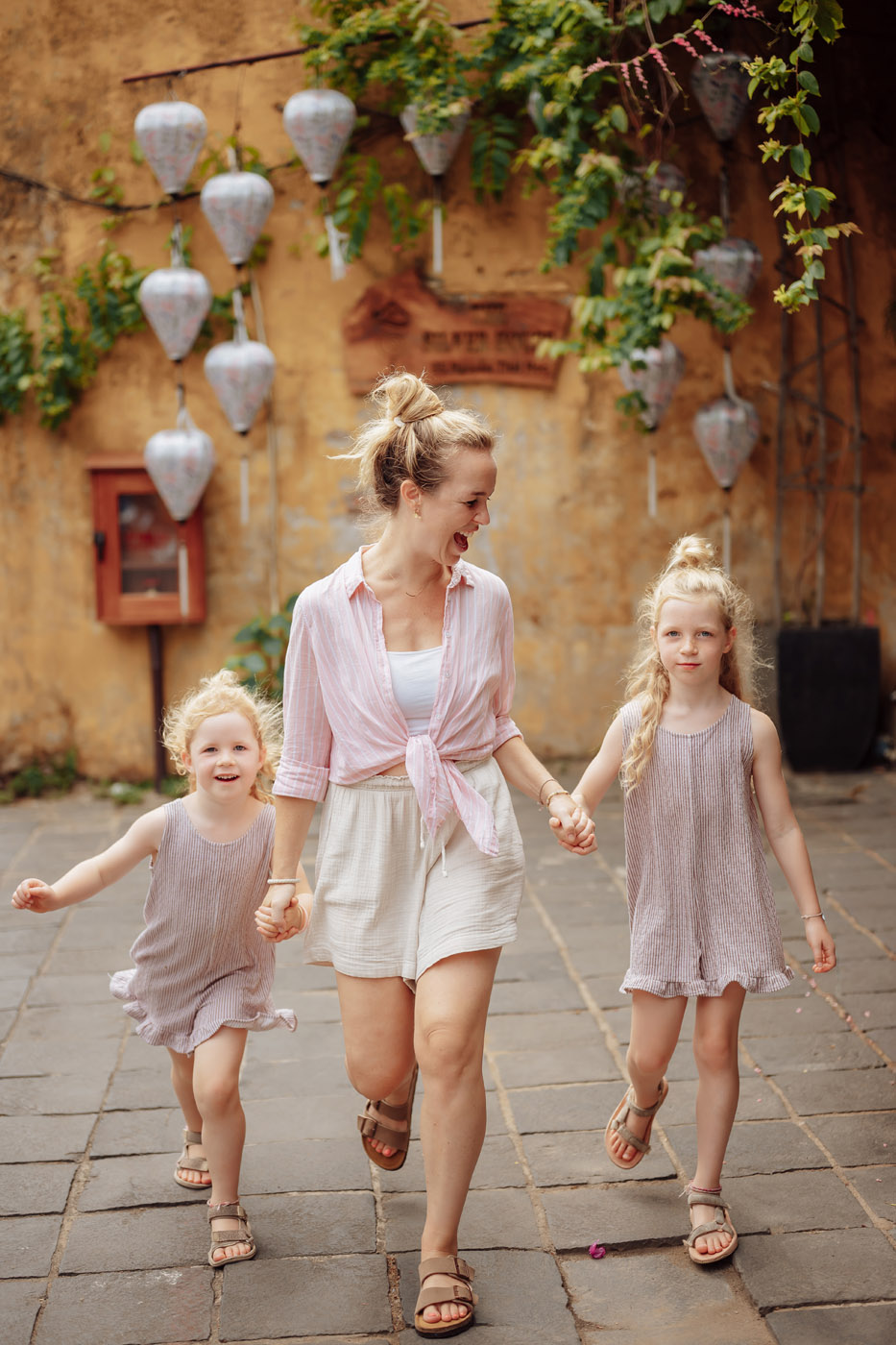 Capture those smiles.