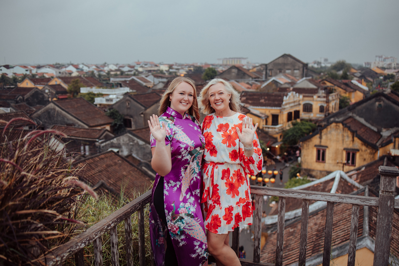 Mẹ và con gái !