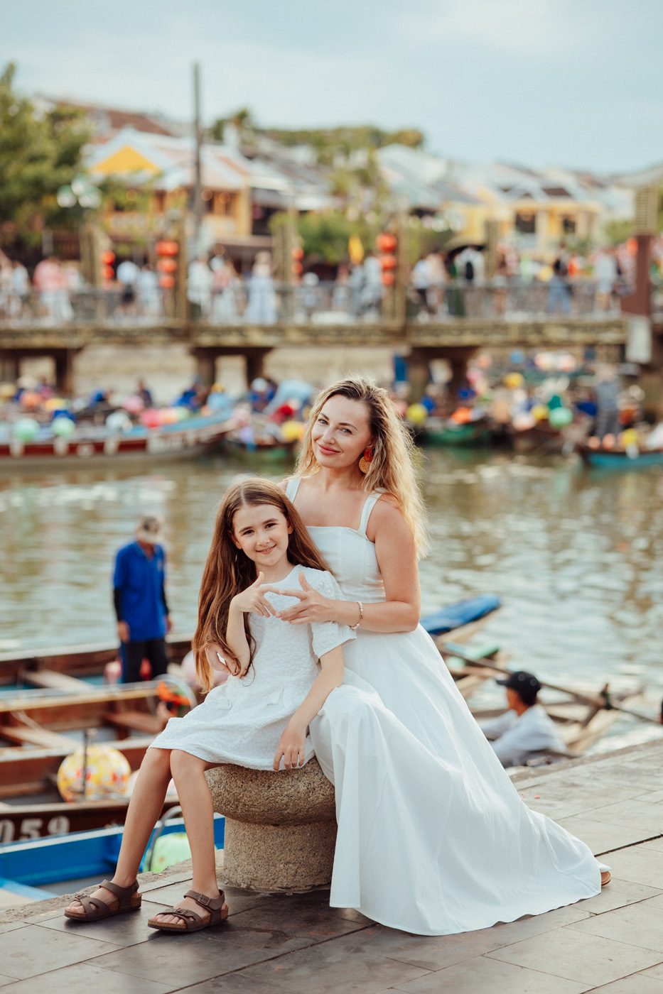 A little family afternoon in Hoi An. 🤍